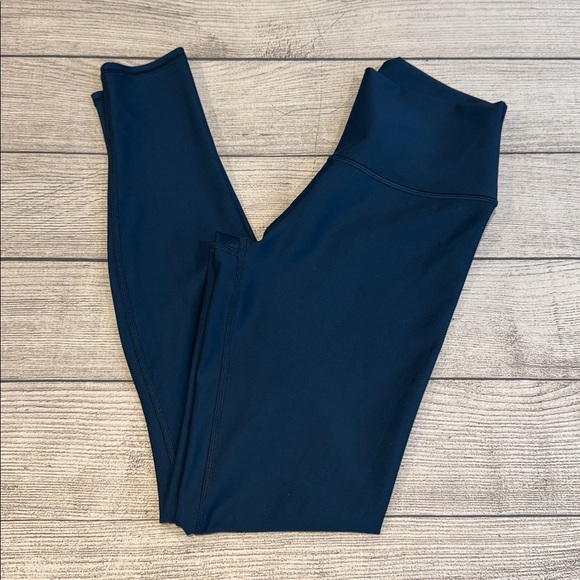 Women’s Alo Yoga Airsoft leggings Size S - Picture 2 of 16